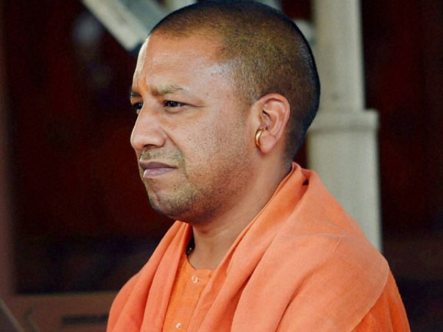 ‘योगी’ भले कट्टर हिंदूवादी माने जाते हों …लेकिन उनके मठ का पूरा प्रबंधन संभालते हैं अल्पसंख्यक