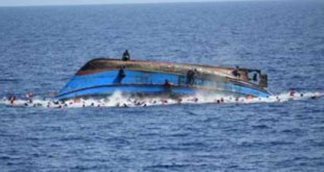 लीबिया: भूमध्य सागर में नाव डूबने से 100 से ज्यादा लोगों की मौत