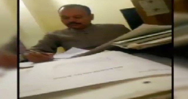 जनपद पंचायत क्लर्क का रिश्वत लेते वीडियो वायरल