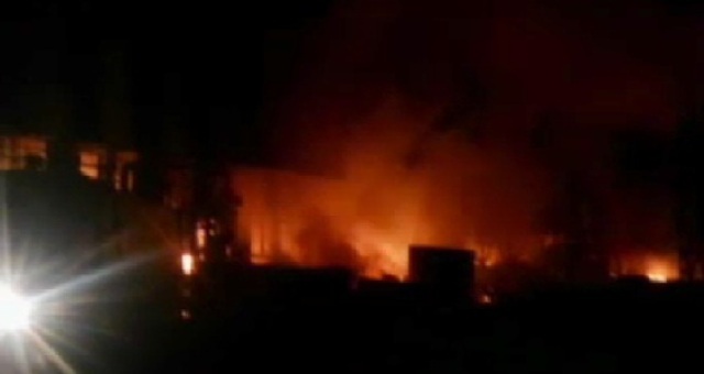 मप्र में आग ने मचाया तांडव, उज्जैन के हरिफाटक इलाके में भीषण आग से दो दर्जन दुकानें जलकर खाक