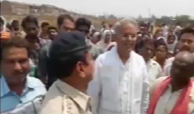भिलाई: शराब दुकान खोले जाने का विरोध, भूपेश बघेल सहित सैंकड़ों कांग्रेस कार्यकर्ताओं ने दी गिरफ्तारी
