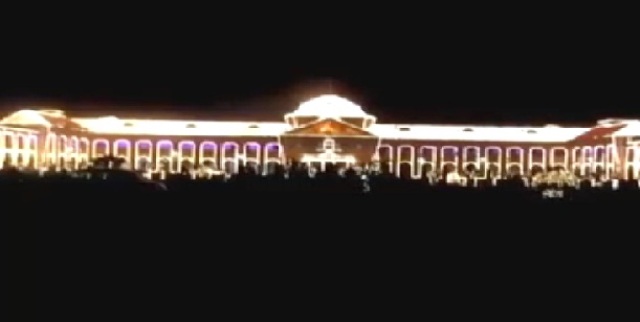 इलाहाबाद हाईकोर्ट के 150वां स्थापना वर्ष पूरा, पीएम मोदी और योगी आदित्यनाथ रहे मौजूद