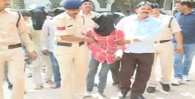 पुलिस ने तोड़े बदमाशों के हाथ-पैर, खुश हुए सीएम शिवराज !