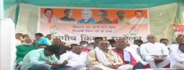भूपेश बघेल ने साधा अजीत जोगी पर निशाना कहा उसकी पत्नी ही उसके साथ नहीं