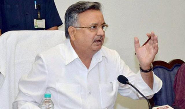 छग: फुल एक्शन में रमन सिंह, लक्ष्य पूरा नहीं करने पर सूरजपुर और कोरिया के कलेक्टर बदले