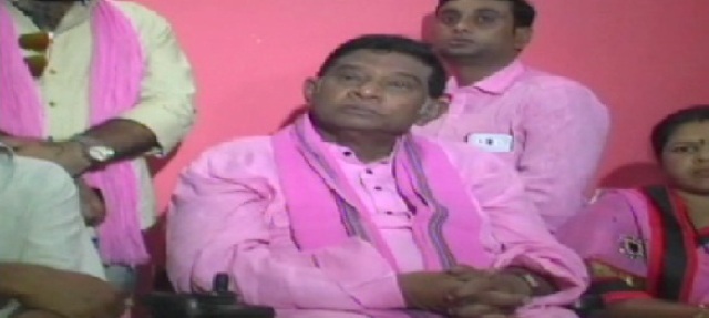 छग : सूरजपुर और कोरिया के कलेक्टर हटाने के मामले में गरमाई राजनीति