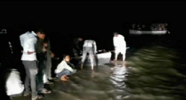 मंदसौर: चंबल नदी में पलटी नाव, 2 महिलाओं की मौत