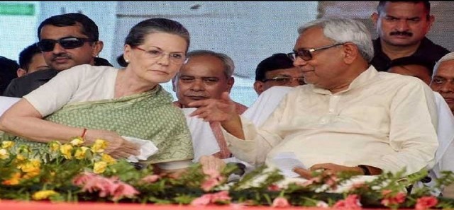 नीतीश कुमार ने की सोनिया गांधी से मुलाकात, राष्ट्रपति चुनावों के लिए एकजुट होगा विपक्ष !