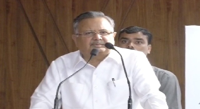 मुख्यमंत्री डाॅ रमन सिंह ने फिर साधा मानवाधिकार कार्यकर्ताओं पर निशाना, कहा दाढ़ी वाले लोग नहीं….