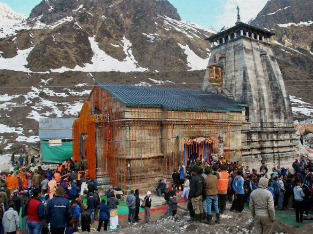 अक्षय तृतीया पर गंगोत्री और यमुनोत्री धाम के कपाट खुलने के साथ ही चारधाम यात्रा की शुरुआत…