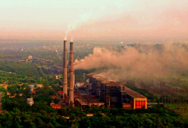 सतपुड़ा थर्मल पावर स्टेशन के 1 नंबर पावर हाउस को तोड़ने का काम तेजी से जारी