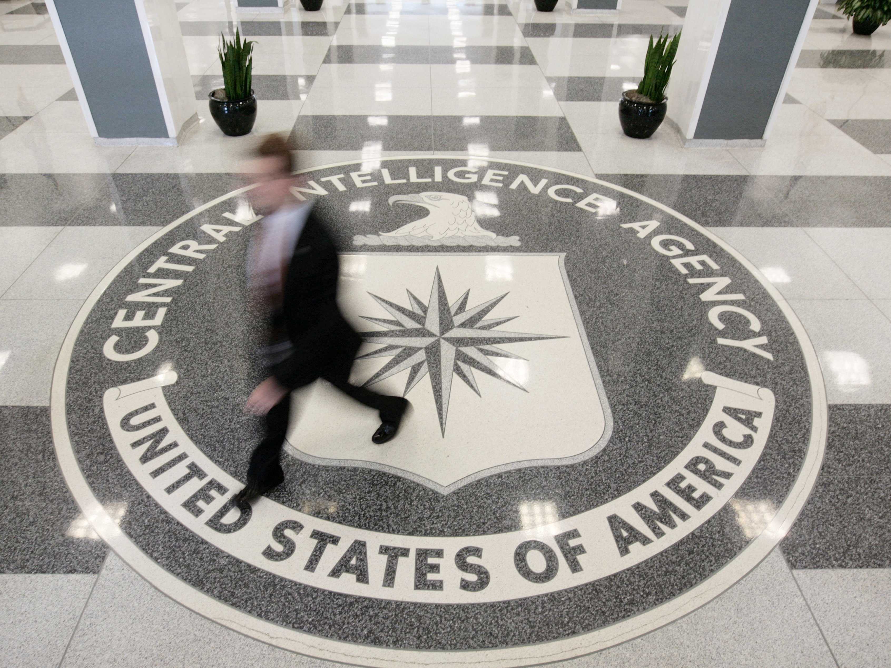 चीन ने अमेरिकी गुप्तचर एजेंसी CIA के 20 जासूसों को मरवा दिया