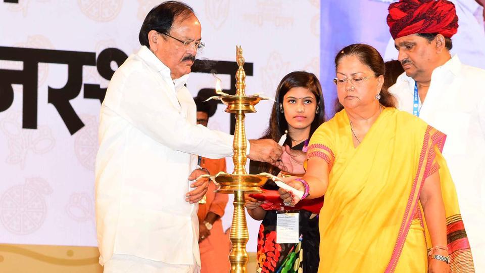 हर पिता चाहता है बेटा उसकी विरासत आगे बढ़ाए लेकिन किसान नहीं – वैंकेया नायडू