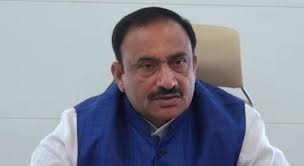 उपवास पर बैठे CM शिवराज के स्वास्थ्य में लगातार आ रही गिरावट – गृहमंत्री