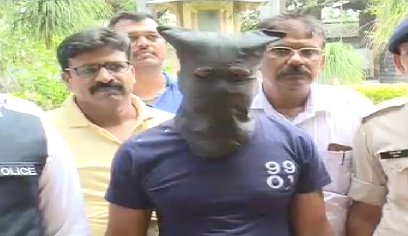 पुलिस गिरफ्त में इनामी सुपारी किलर शाकिर उर्फ बकरी