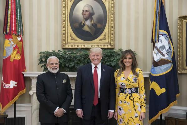 मोदी से मुलाकत में अमेरिकी फर्स्ट लेडी का गाउन वायरल, जानिए पूरी खबर