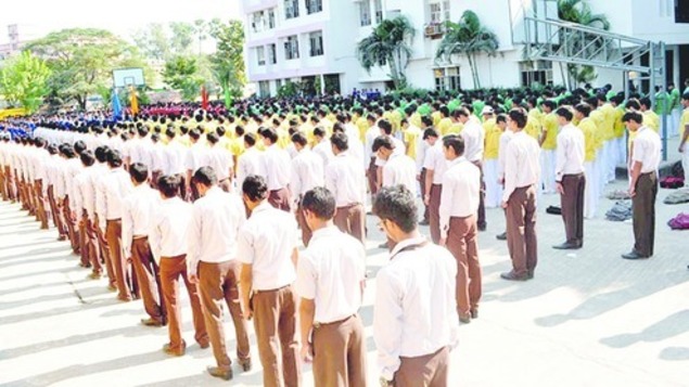 स्कूलों में अवश्य रूप से ध्वजारोहण का आदेश बना फाईलों की शोभा