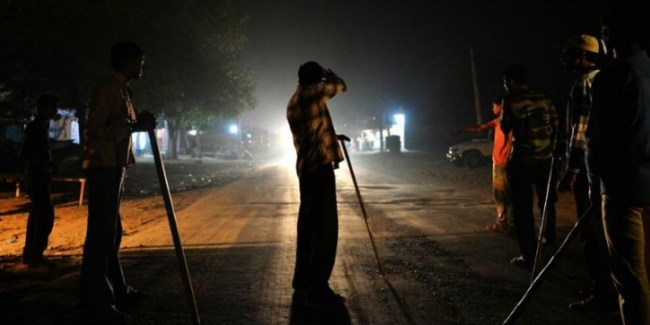 गोमांस ले जाने के शक में कथित गौरक्षकों ने पीट-पीट कर किया इंसाफ