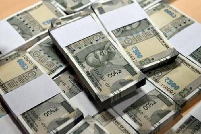 स्विस बैंक में कम हुआ भारतीयों का पैसा