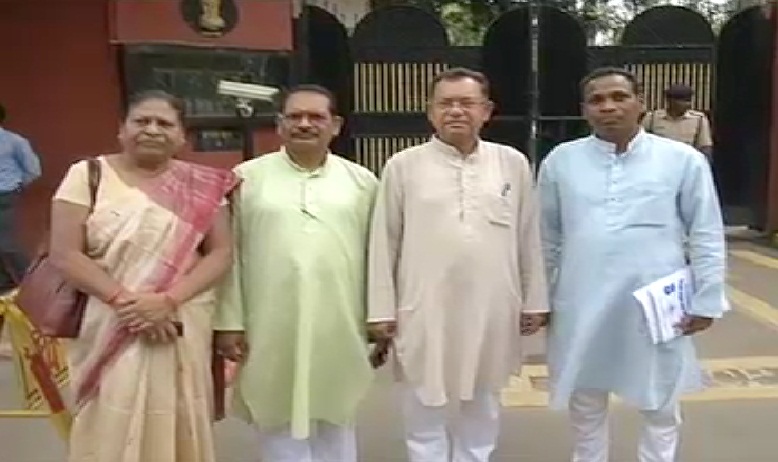 छग : पूर्व मुख्यमंत्री अजीत जोगी के खिलाफ आदिवासी कांग्रेस ने खोला मोर्चा