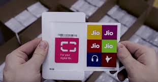 जियो के ग्राहकों को में मिलेंगे कई तोहफे, DTH और ब्राॅडबैंड कंपनियों को पड़ेगा भारी 