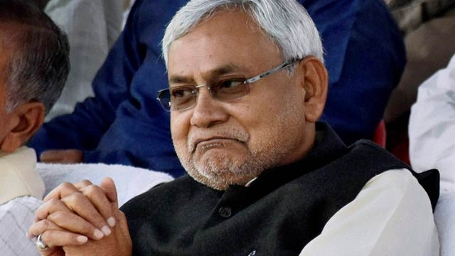 बिहार में नीतीश का मास्टर स्ट्रोक, सियासी गलियारों में मचा भूचाल