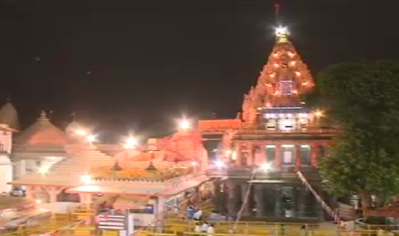 नागपंचमी विशेष : साल में एक दिन ही खुलता है ये नाग मंदिर, जानिए क्या है मान्यताएं