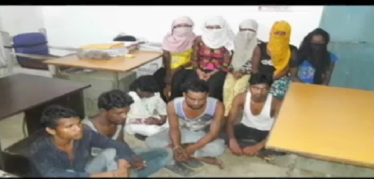 छग : सेक्स रैकेट का खुलासा, 5 लड़कियों सहित 6 युवक गिरफ्तार