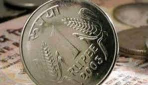 डाॅलर के मुकाबले दो साल के मजबूत स्तर पर पहुंचा रूपया