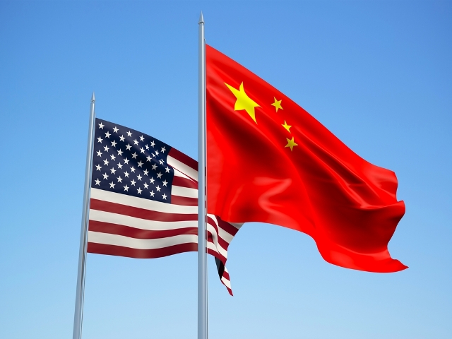अमेरिका और चीन के बीच छिड़ सकता है व्यापार युद्ध