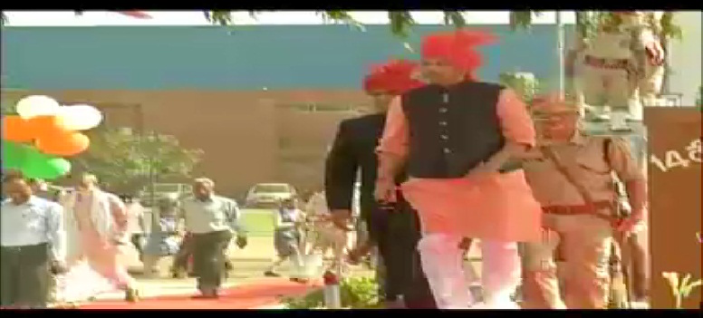 ज्योतिरादित्य सिंधिया कांग्रेस के पॉलिटिकल आइटम बॉय – जयभान सिंह पवैया 