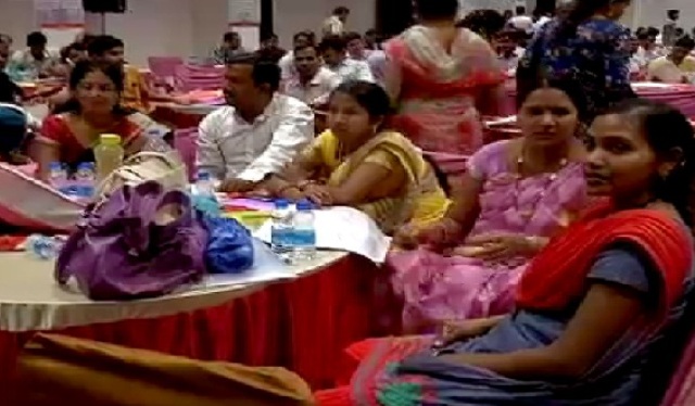 टीचर्स ट्रेनिंग के नाम पर फूंक दिए लाखों रुपए..