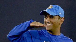 पद्मभूषण के लिए महेंद्र सिंह धोनी का नाम BCCI ने भेजा