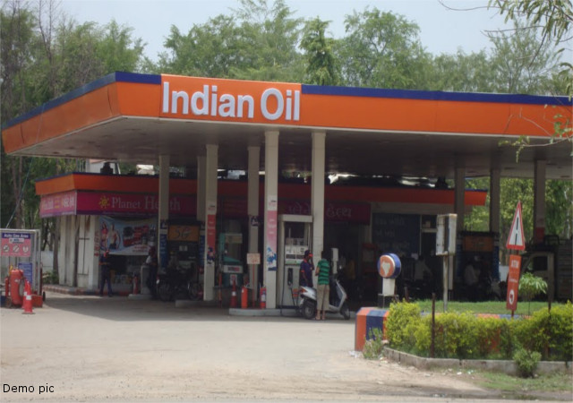 मध्यप्रदेश सरकार ने कम किए पेट्रोल-डीज़ल के दाम, वैट में 3% कटौती