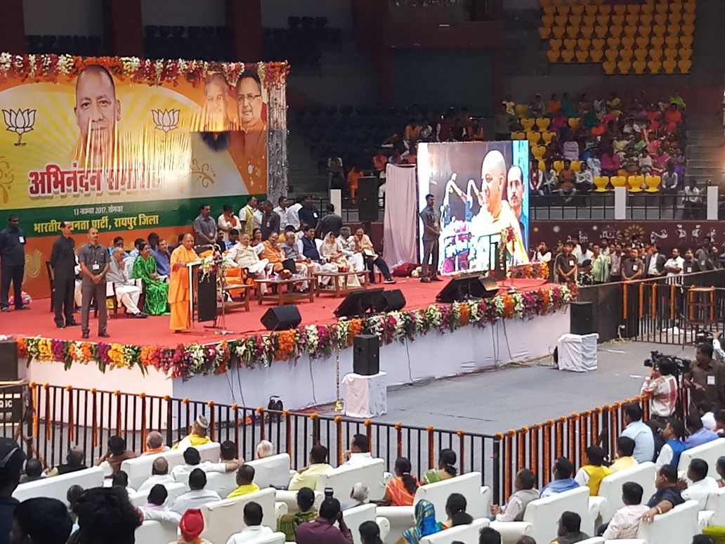 छत्तीसगढ़ लिख रहा विकास की गाथा, विकास का मानक बना-योगी आदित्यनाथ