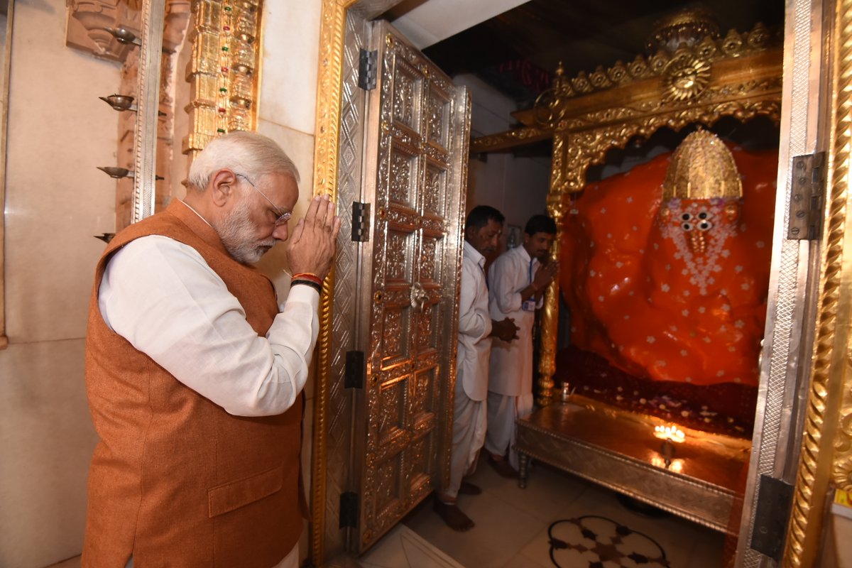 जितना उछालोगे कीचड़ , कमल उतना खिलेगा-मोदी