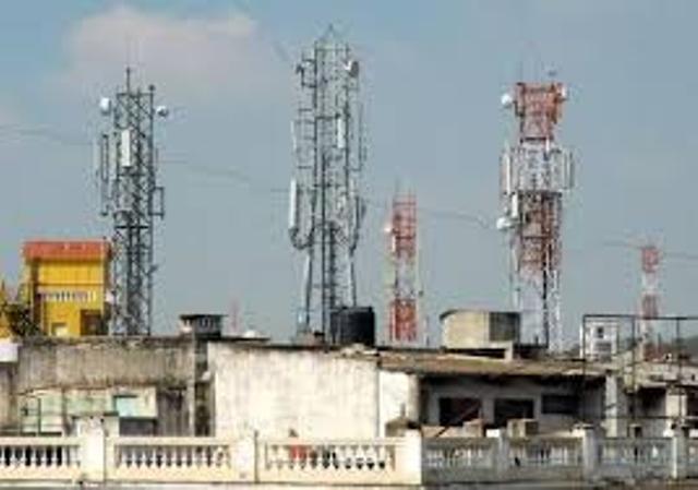 प्रदेश के अंदरुनी इलाकों में लगेंगे मोबाइल टावर, 55 लाख स्मार्टफोन बांटेगी सरकार