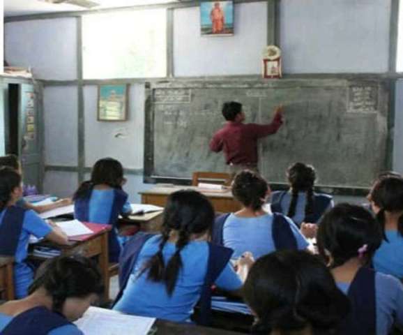 पढ़ाई छोड़ दफ्तरों में बाबूगिरी कर रहे 118 शिक्षक अब पढ़ाते नज़र आएंगे