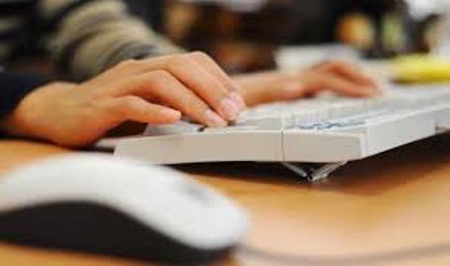 सर्वर में उलझा सिस्टम, पटवारी की ऑनलाइन परीक्षा में परेशानी