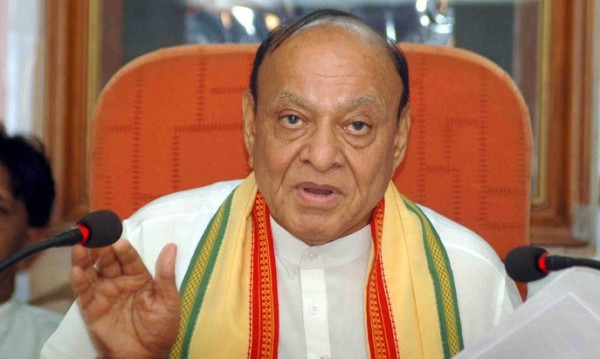 कांग्रेस ने गुजरात में चुनाव हारने के लिए बीजेपी से सुपारी ली है  – शंकर सिंह वाघेला