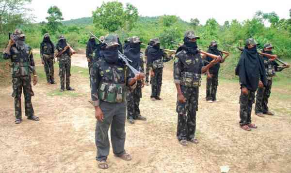 नक्सलियों ने सुरक्षाबलों पर लगाया लूट, चोरी और हत्या का आरोप