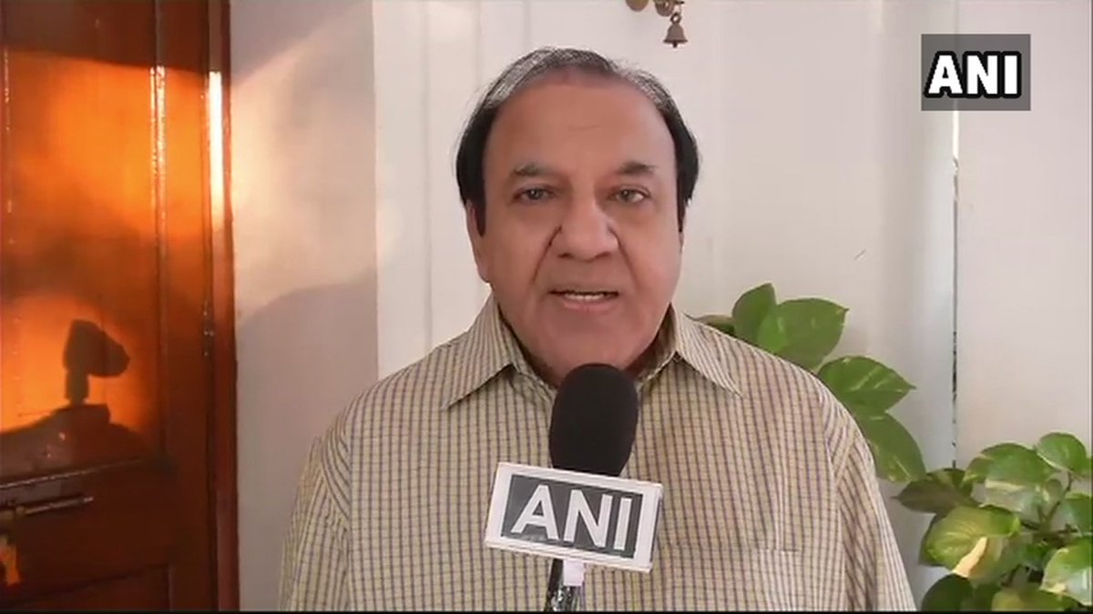मतगणना के बीच चुनाव आयुक्त बोले- कोई नहीं कर सकता EVM से छेड़छाड़