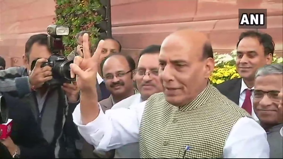 राहुल के अध्यक्ष बनते ही हार पर राजनाथ बोले, सिर मुंड़ाते ही ओले गिरे