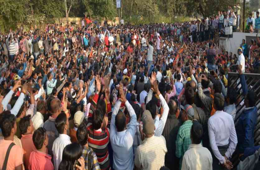 29 बर्खास्त शिक्षाकर्मियों को किया गया बहाल