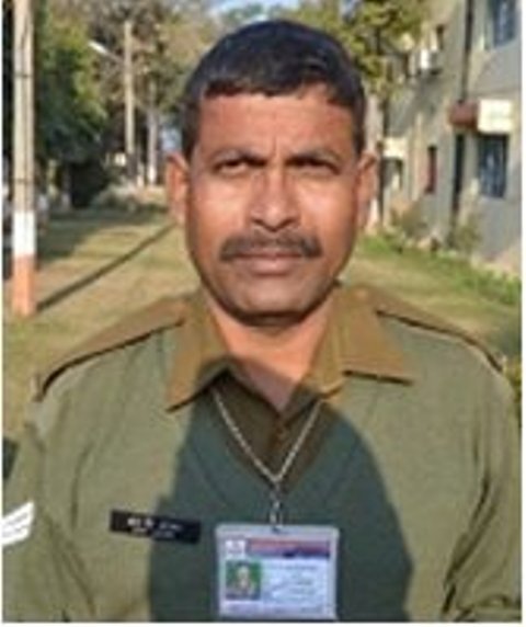पाकिस्तान की गोलाबारी में शहीद बीएसएफ जवान को अंतिम विदाई