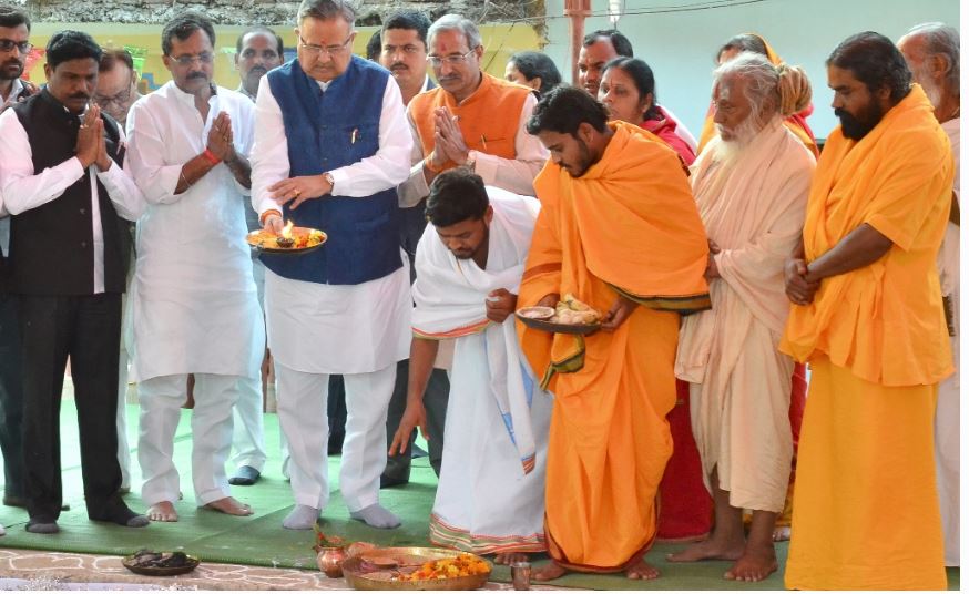 सिरकट्टी आश्रम धार्मिक आस्था एवं सामाजिक समरसता का केन्द्र – डॉ रमन सिंह 