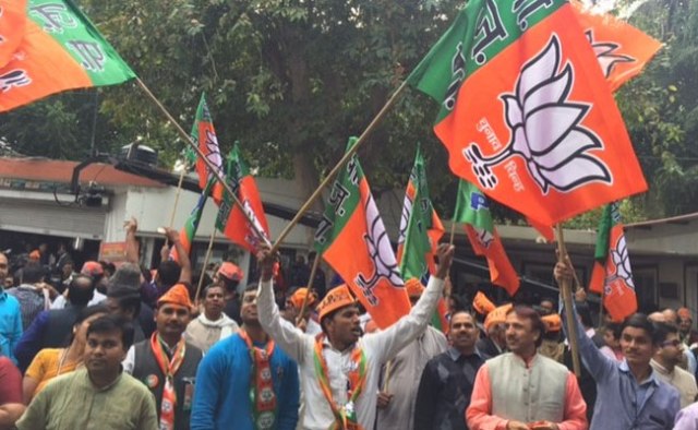 कांग्रेस के लिए सकारात्मक तो बीजेपी को सावधान करने वाला रहा निकाय चुनाव