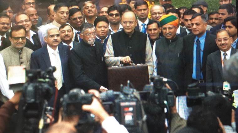 राष्ट्रपति के अभिभाषण से हुई  बजट सत्र 2018 की  शुरुआत