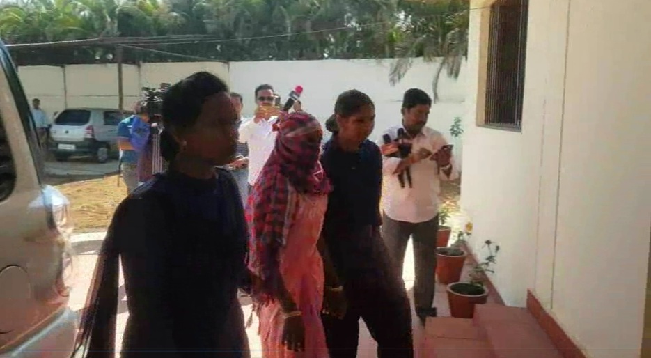 खूंखार महिला नक्सली गिरफ्तार, सिर पर था 3 लाख का ईनाम