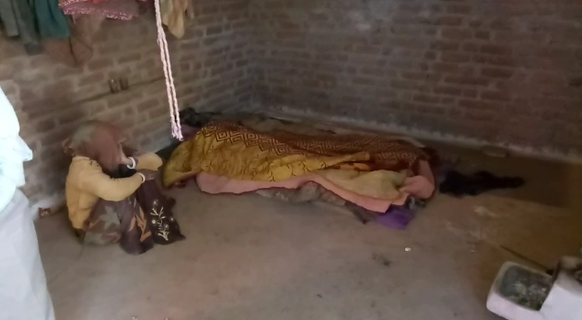 कर्ज से परेशान किसान ने लगाई फांसी